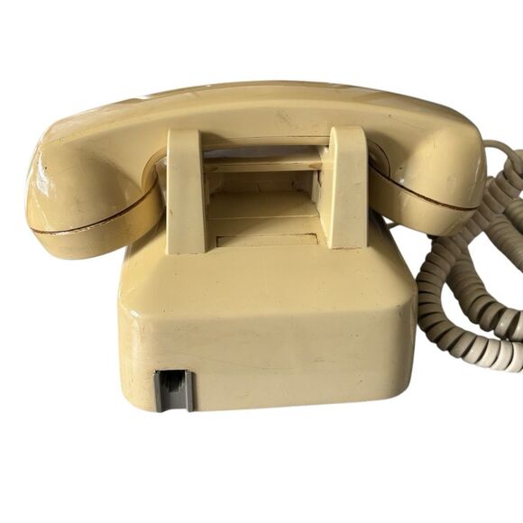 Altel Comdial Beige Pushbutton Desk Phone - Picture 6 of 9